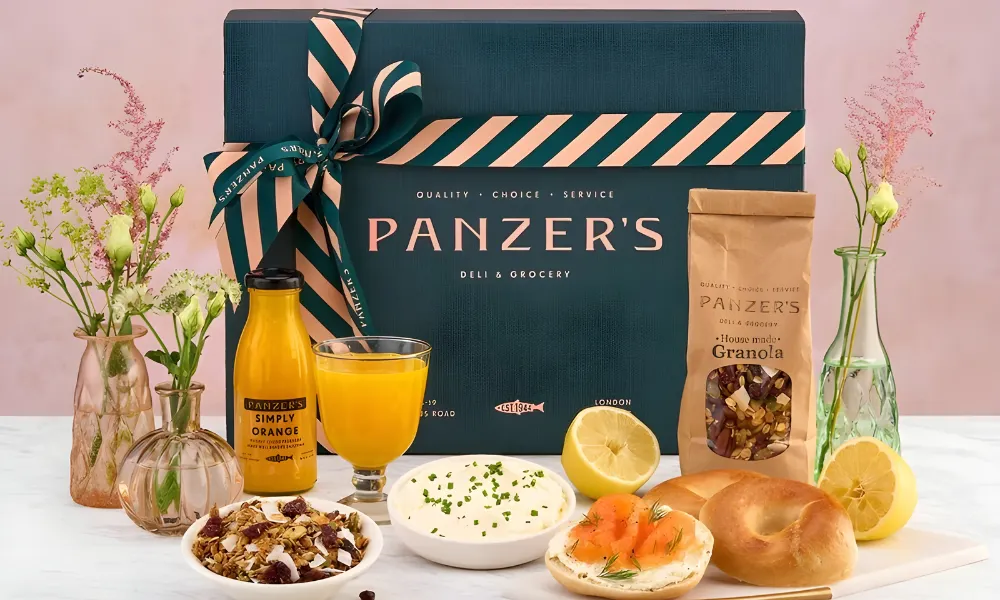 Panzers green box with salmon bagels