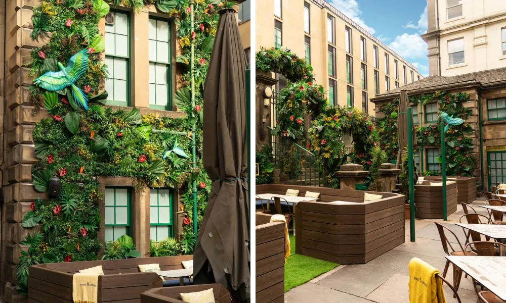 the outside seating at Rose Street Garden