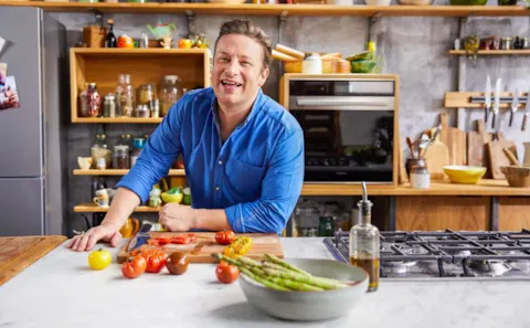 Jamie Oliver ‘spat at’ by angry pupils over healthy eating campaigns