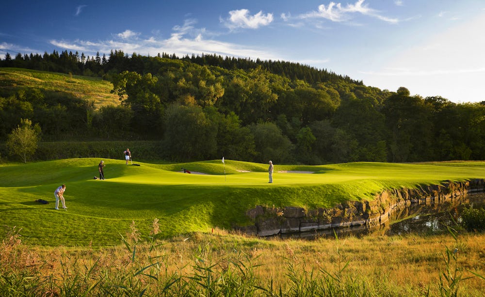 8 great golf courses for groups