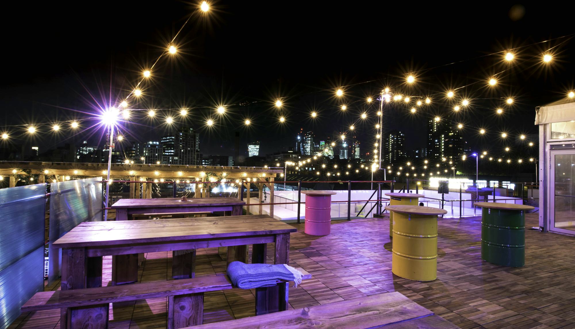 Skylight rooftop bar Tobacco Dock 
