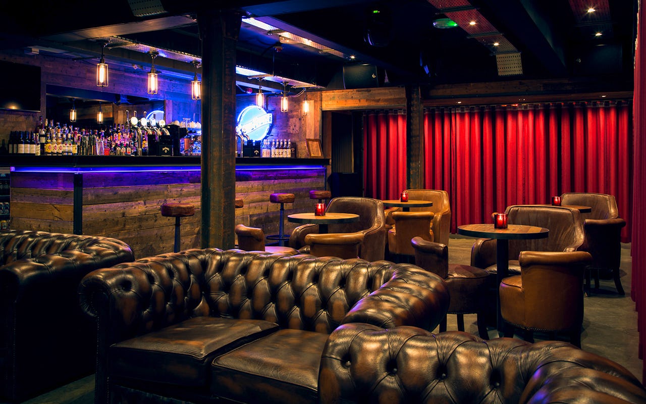 Corporate party venues in Manchester the dive lounge and bar drinks cocktails