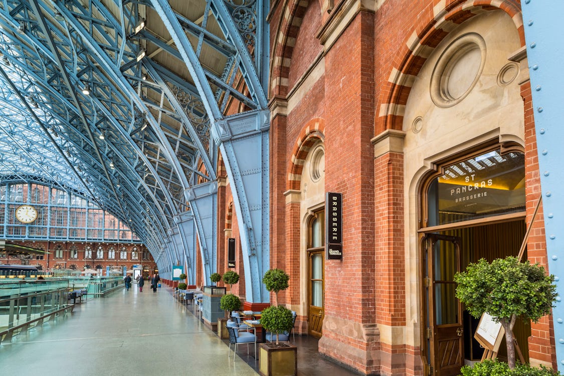Searcys St Pancras is opening a champagne school