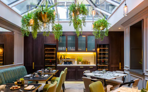 We reviewed the newly-opened Hans’ Bar & Grill’s private dining room