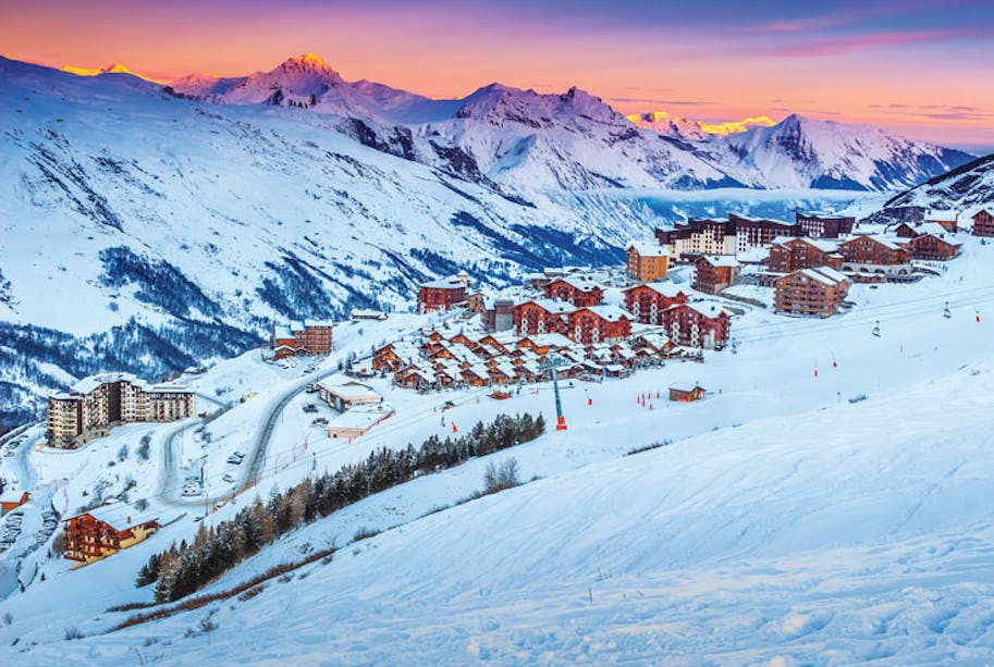 Win a skiing holiday in the French Alps with Voyages-sncf.com 