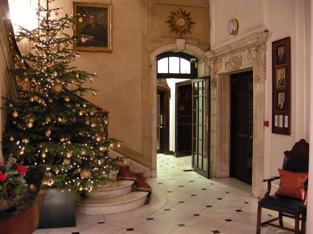 No 4 Hamilton Place Christmas - 1210_4_Hamilton_Place__Christmas_Foyer.jpg