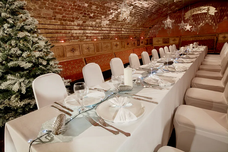 Free fizz this Christmas at Ivory Vaults