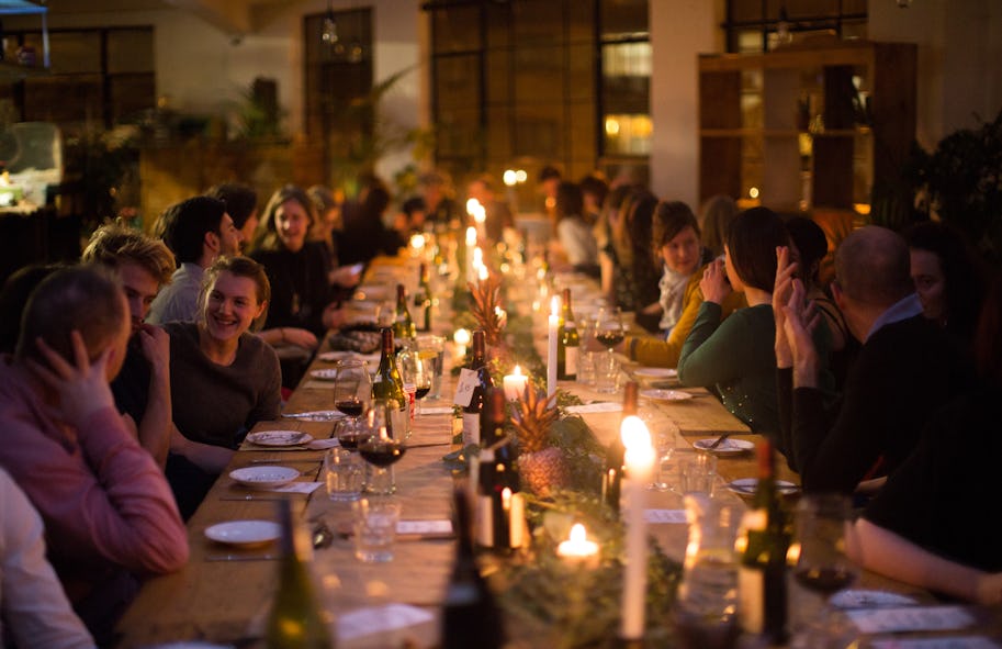 How to organise a Christmas party supper club