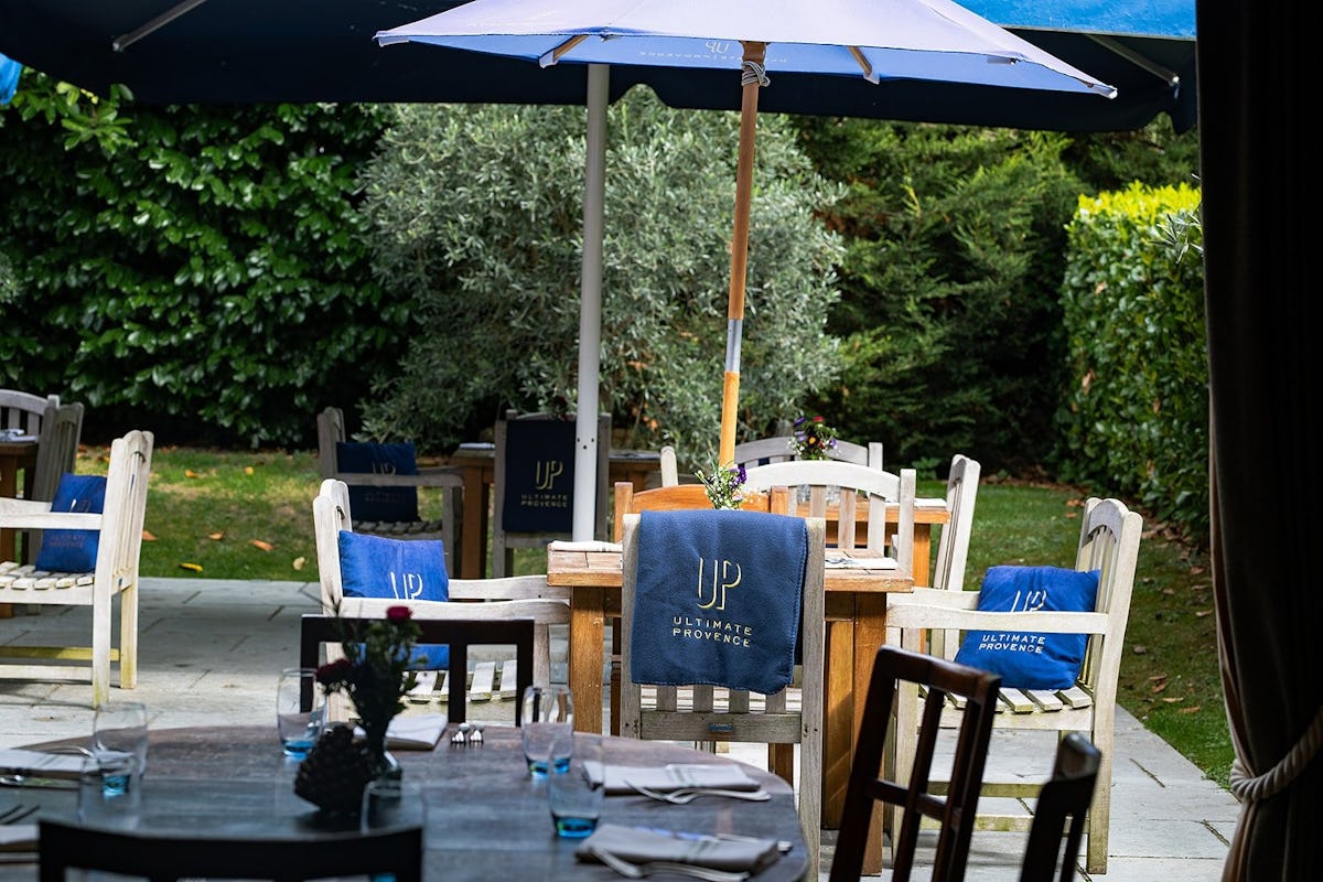 The Bottle & Glass Inn