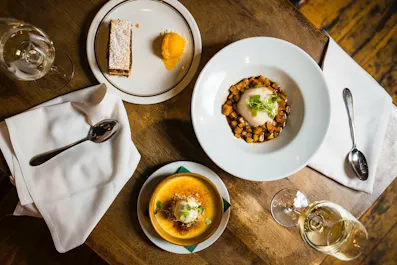 Queens Wine Bar & Bistro