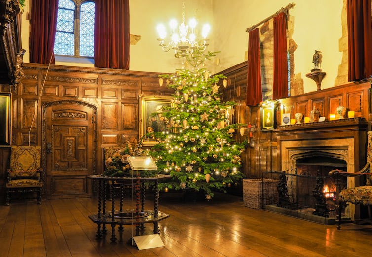 Christmas at Hever Castle & Gardens