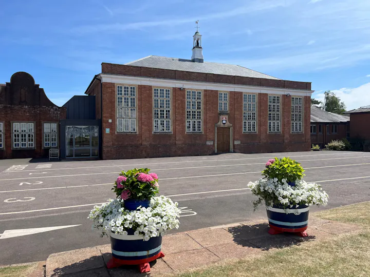 Wellington School