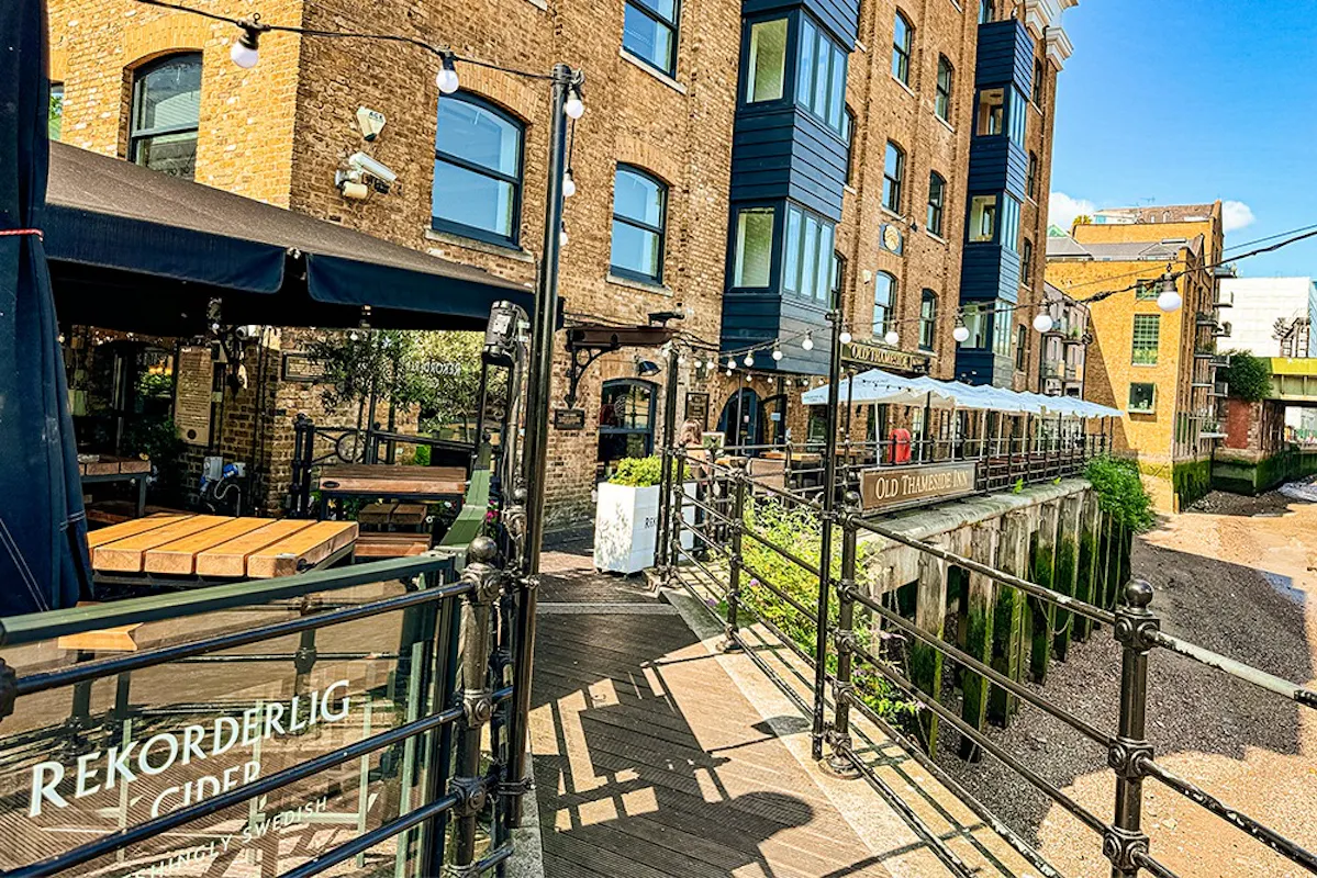 Old Thameside Inn