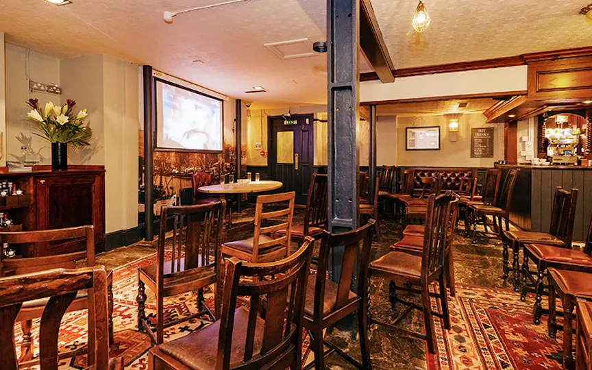 Old Thameside Inn