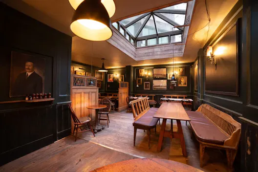 Exclusive Bar hire