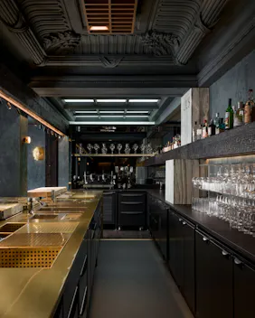 Bar 11