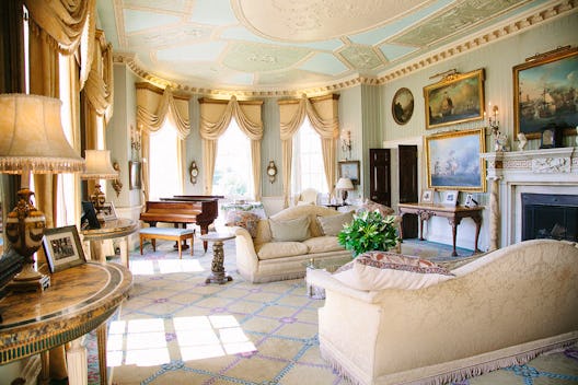 Clubhouse Piano Lounge