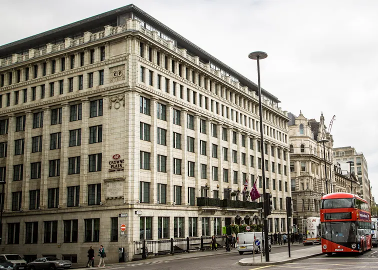 Christmas at Crowne Plaza London – The City 