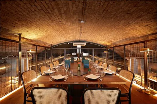 Floating Mezzanine