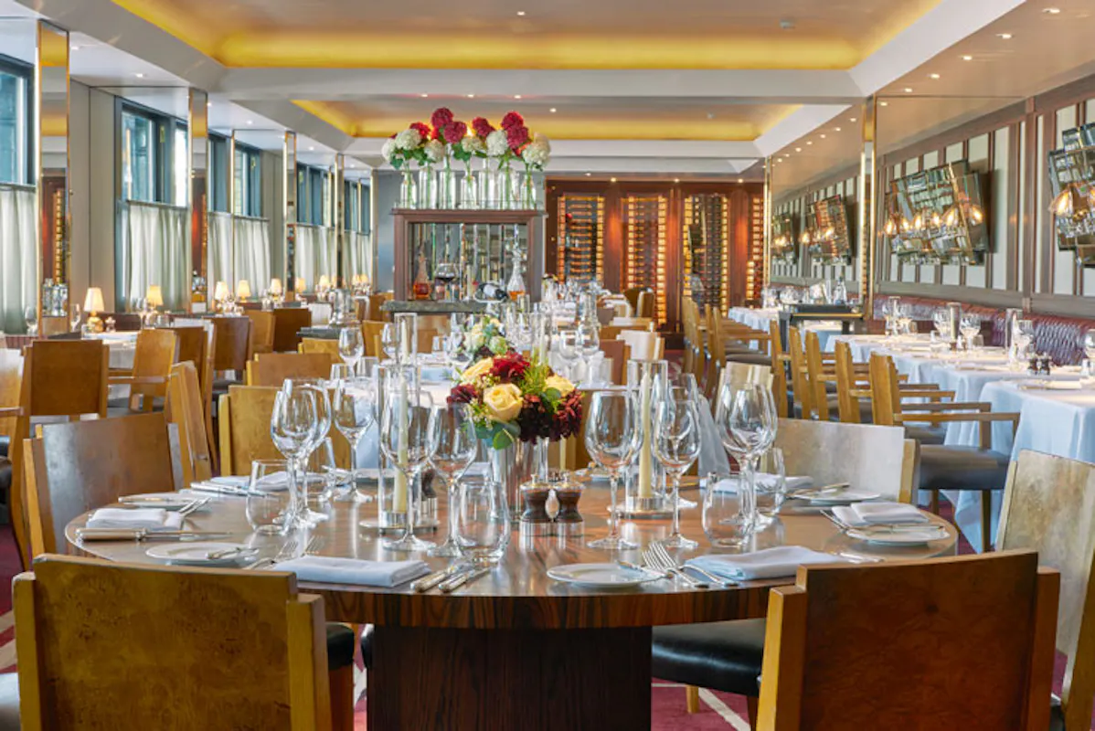 Christmas at Le Pont de la Tour