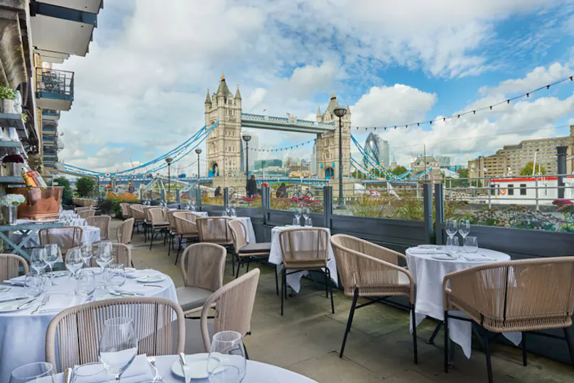Christmas at Le Pont de la Tour