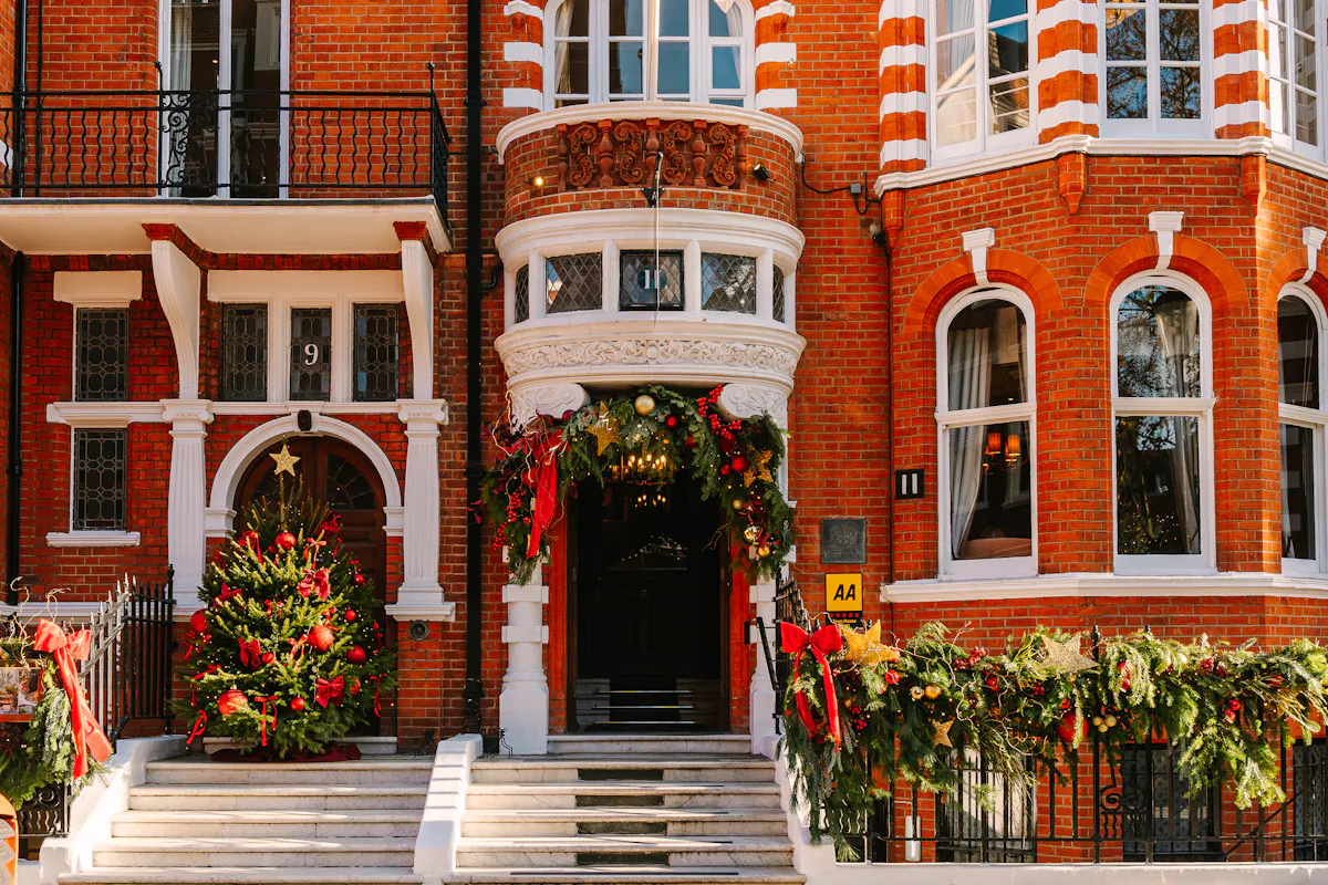 11 Cadogan Gardens