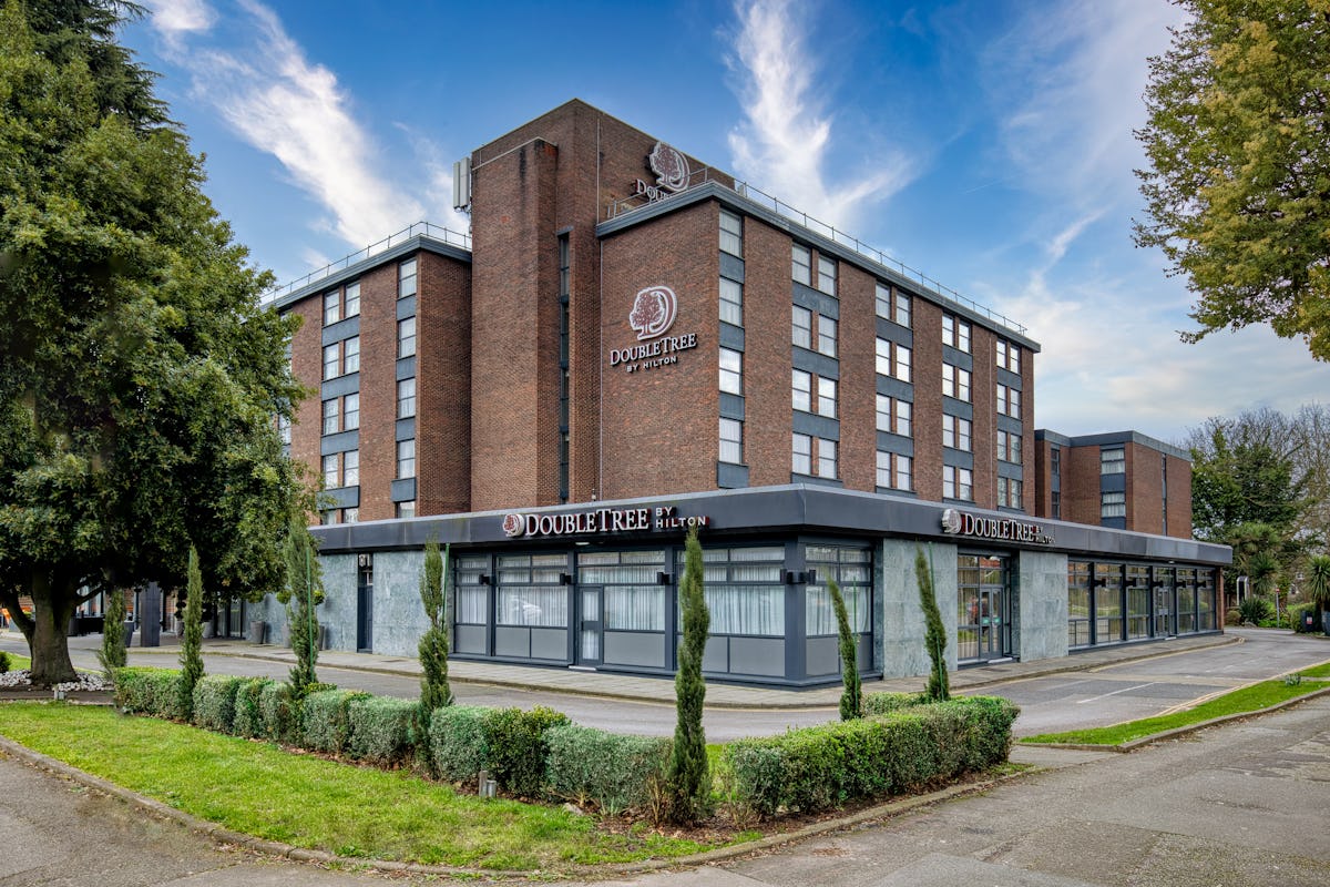 DoubleTree by Hilton Ealing