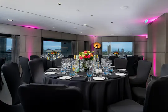 Park Plaza Riverbank