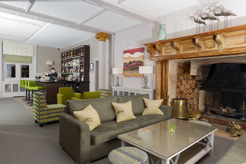 Alexander House Hotel 