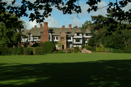 Inglewood Manor