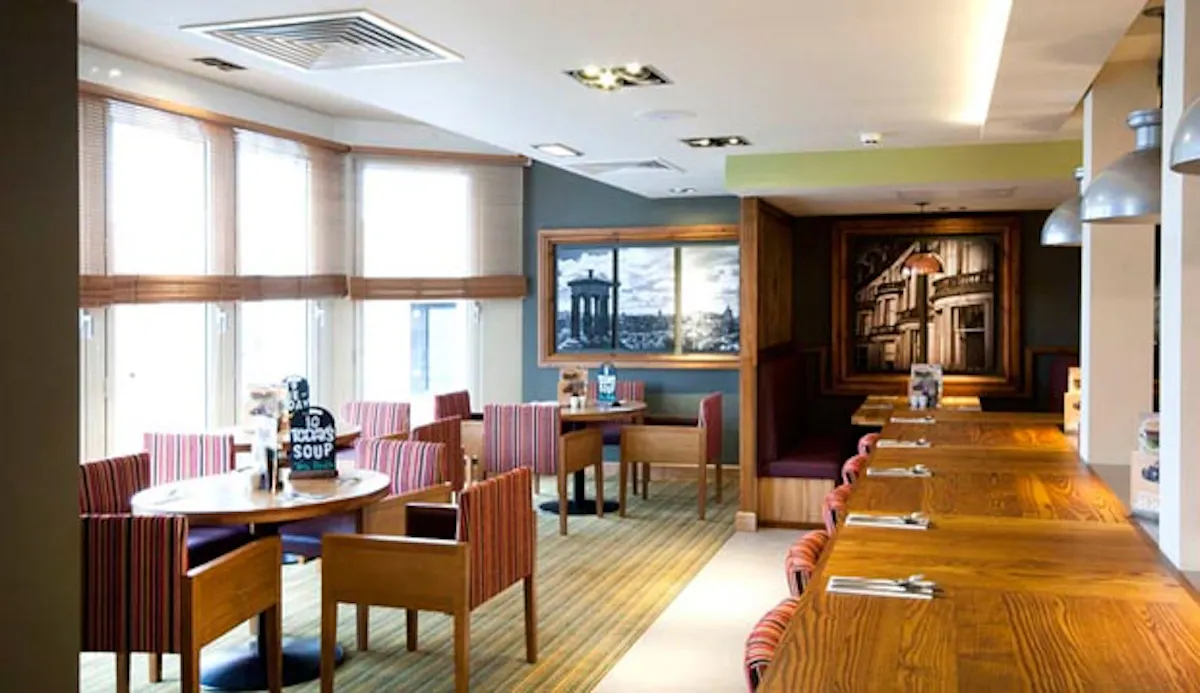 Premier Inn Edinburgh Princes Street