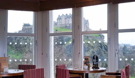 Premier Inn Edinburgh Princes Street