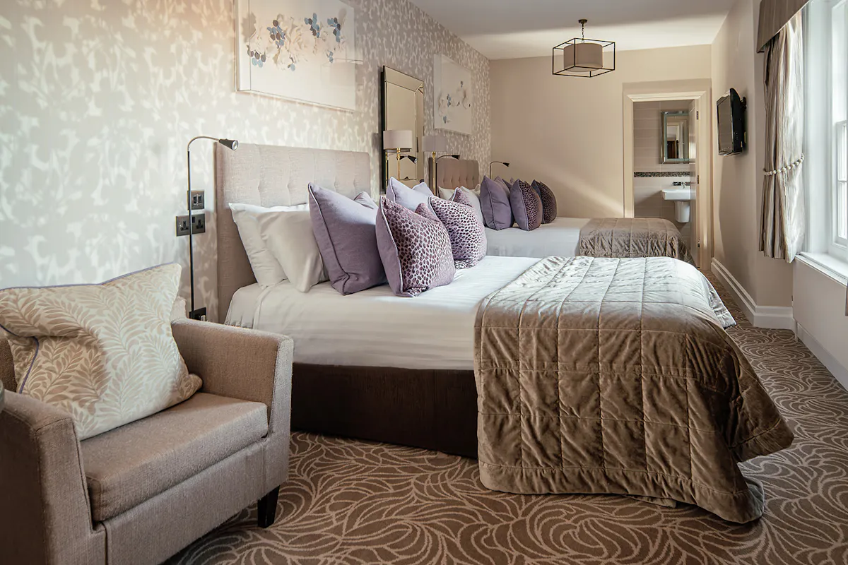 Fanhams Hall, Exclusive Collection