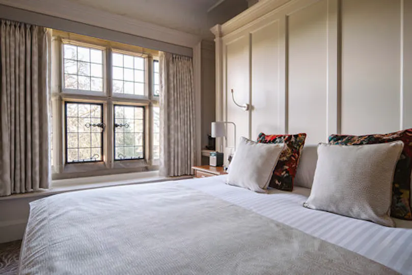 Fanhams Hall, Exclusive Collection