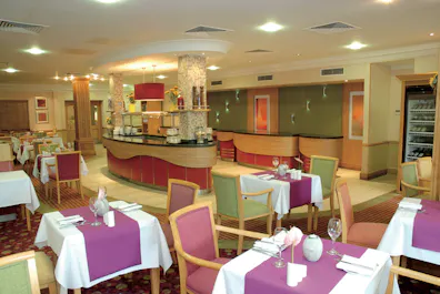 Oxford Spires Four Pillars Hotel