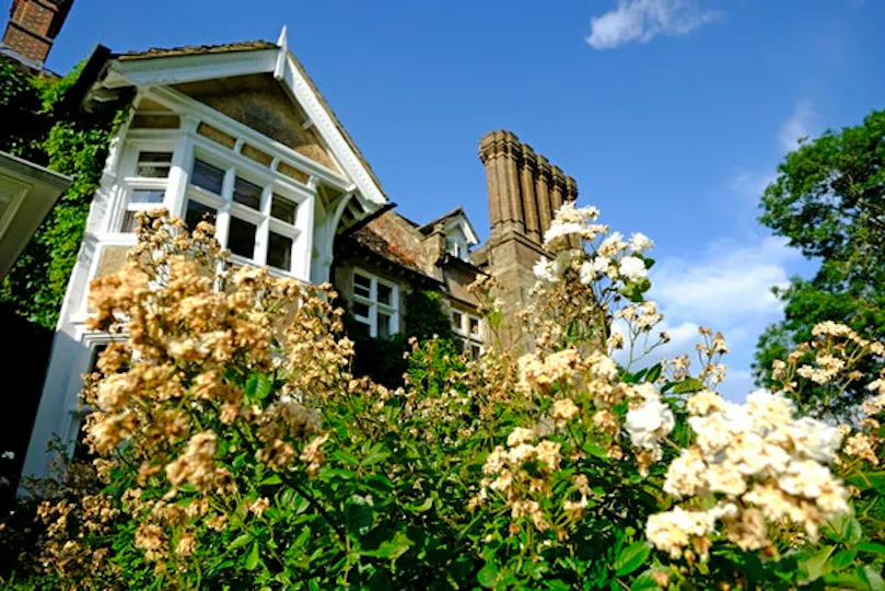 Ockenden Manor
