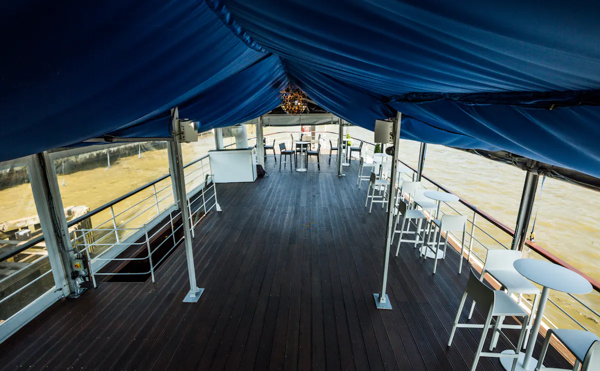The Yacht London