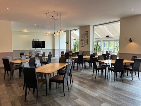Tulip Tree Room
