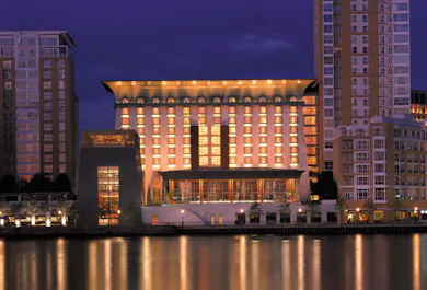 Four Seasons London at Canary Wharf