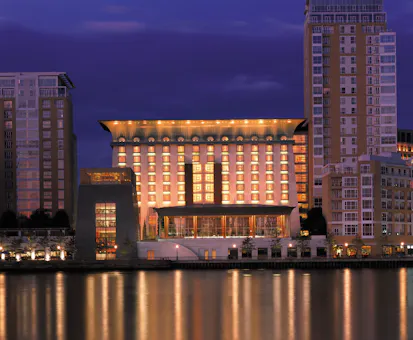 Four Seasons London at Canary Wharf