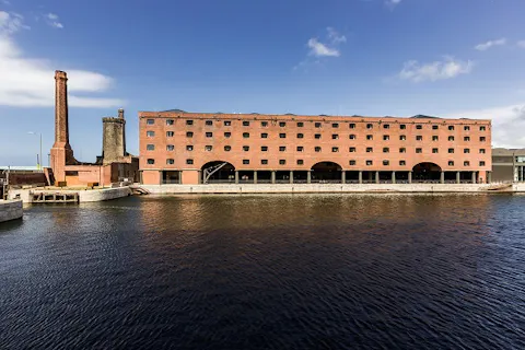 Titanic Hotel and Rum Warehouse