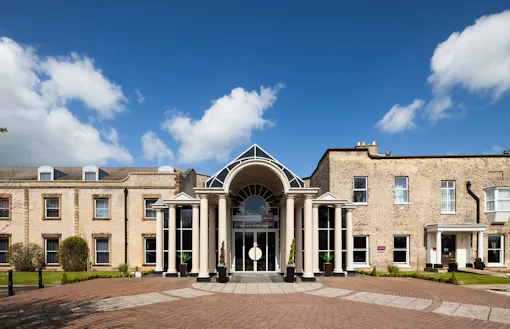 Mercure York Fairfield Manor Hotel