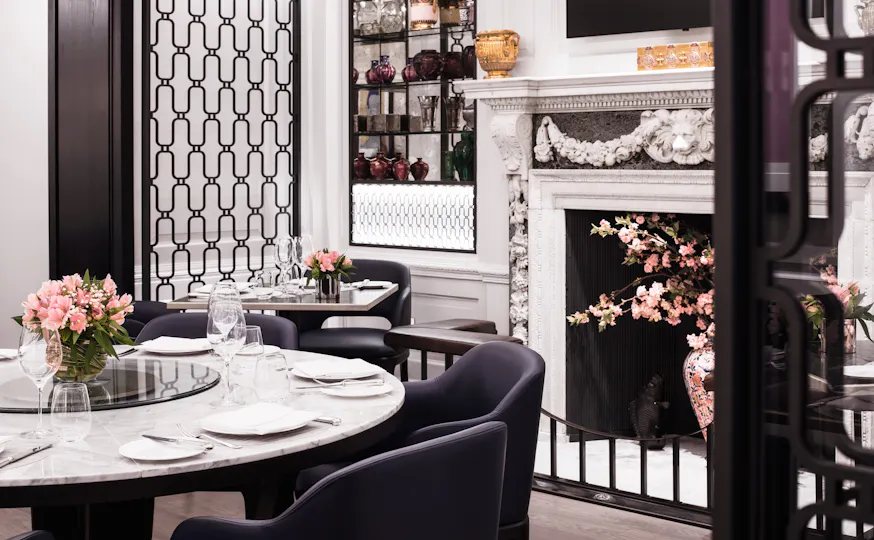27 Restaurant & Bar