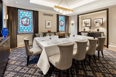 27 Restaurant & Bar