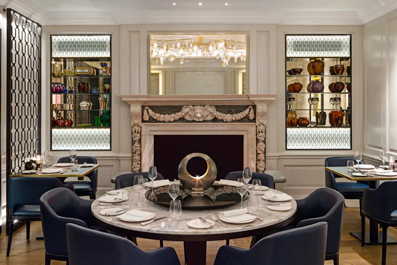 27 Restaurant & Bar
