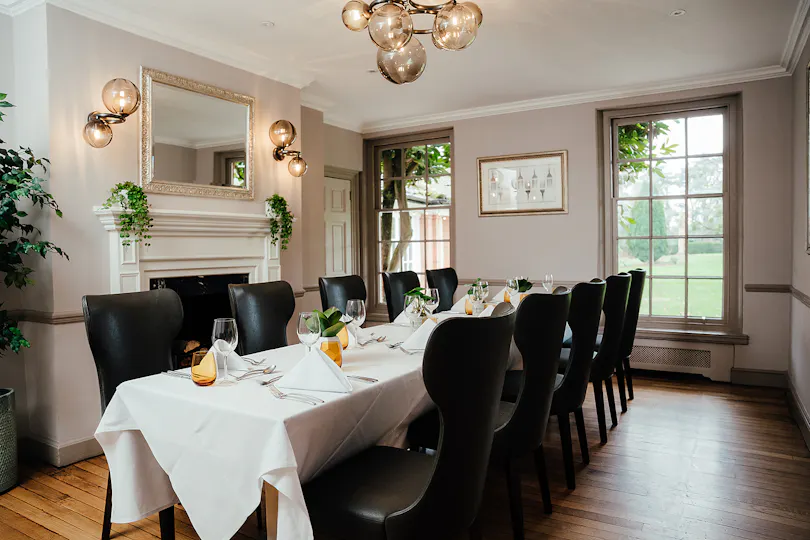 Royal Berkshire, Exclusive Collection
