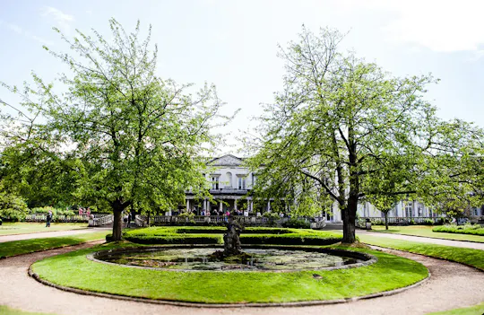 Grove House