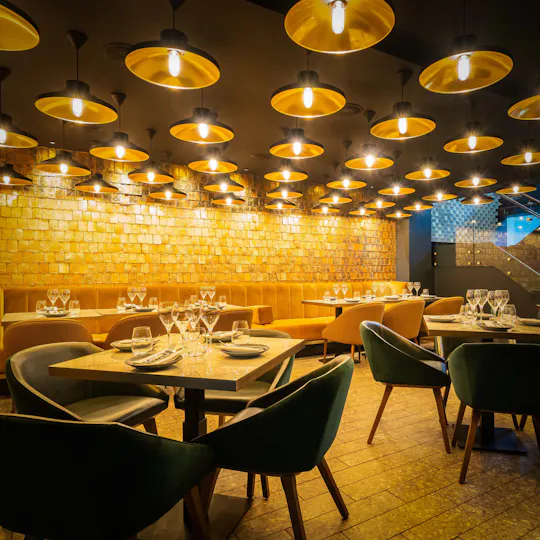 Farzi Cafe