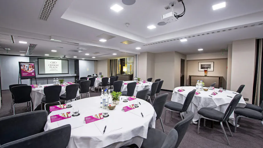 Crowne Plaza Kensington