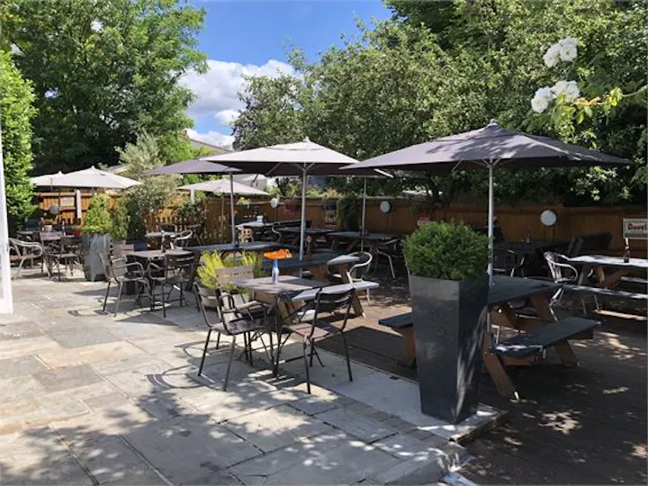 Brouge Gastropub